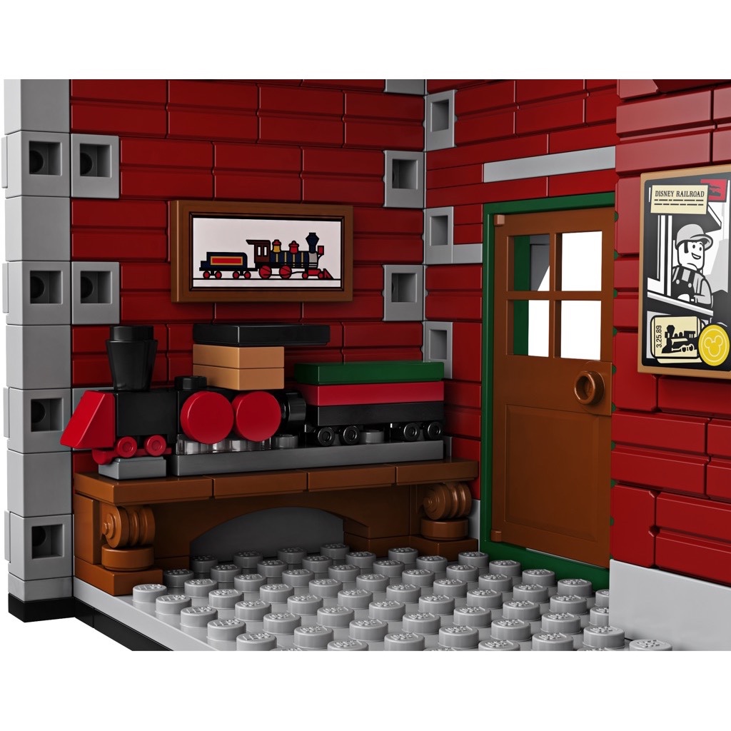 LEGO Exclusives 71044 Disney Train and Station