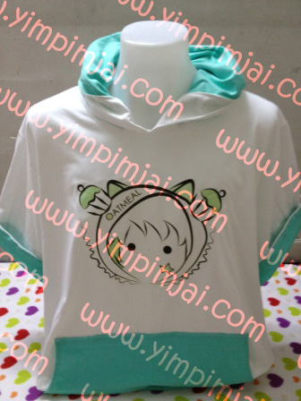 ฮู้ดขาว แต่งสีเขียวมิ้น