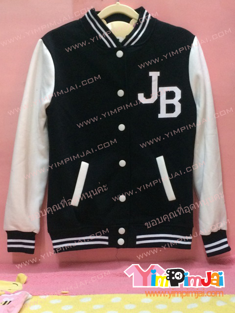 เสื้อกันหนาว เบสบอล สีดำ แขนขาว ลายตามสั่ง JB BELIEBER