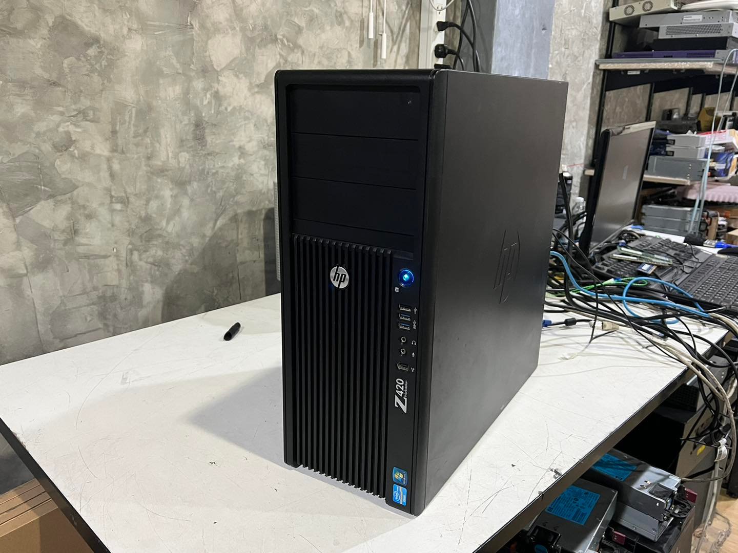 HP Z420 ram 32gb 2gb workstation มือสองพร้อมใช้งาน