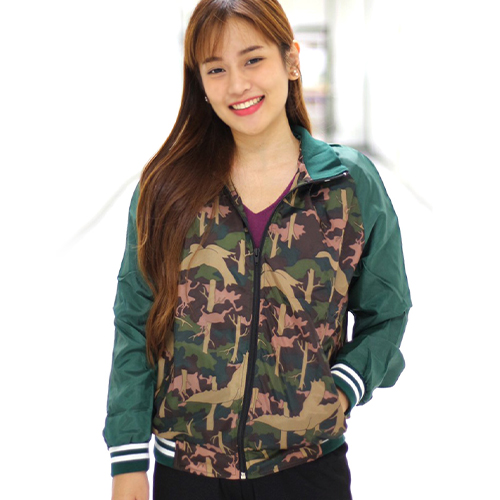 เสื้อแจ๊คเก็ตผ้าร่ม-สีเขียว *ฟรีค่าจัดส่งตามเงื่อนไขที่ระบุไว้ด้านล่าง*