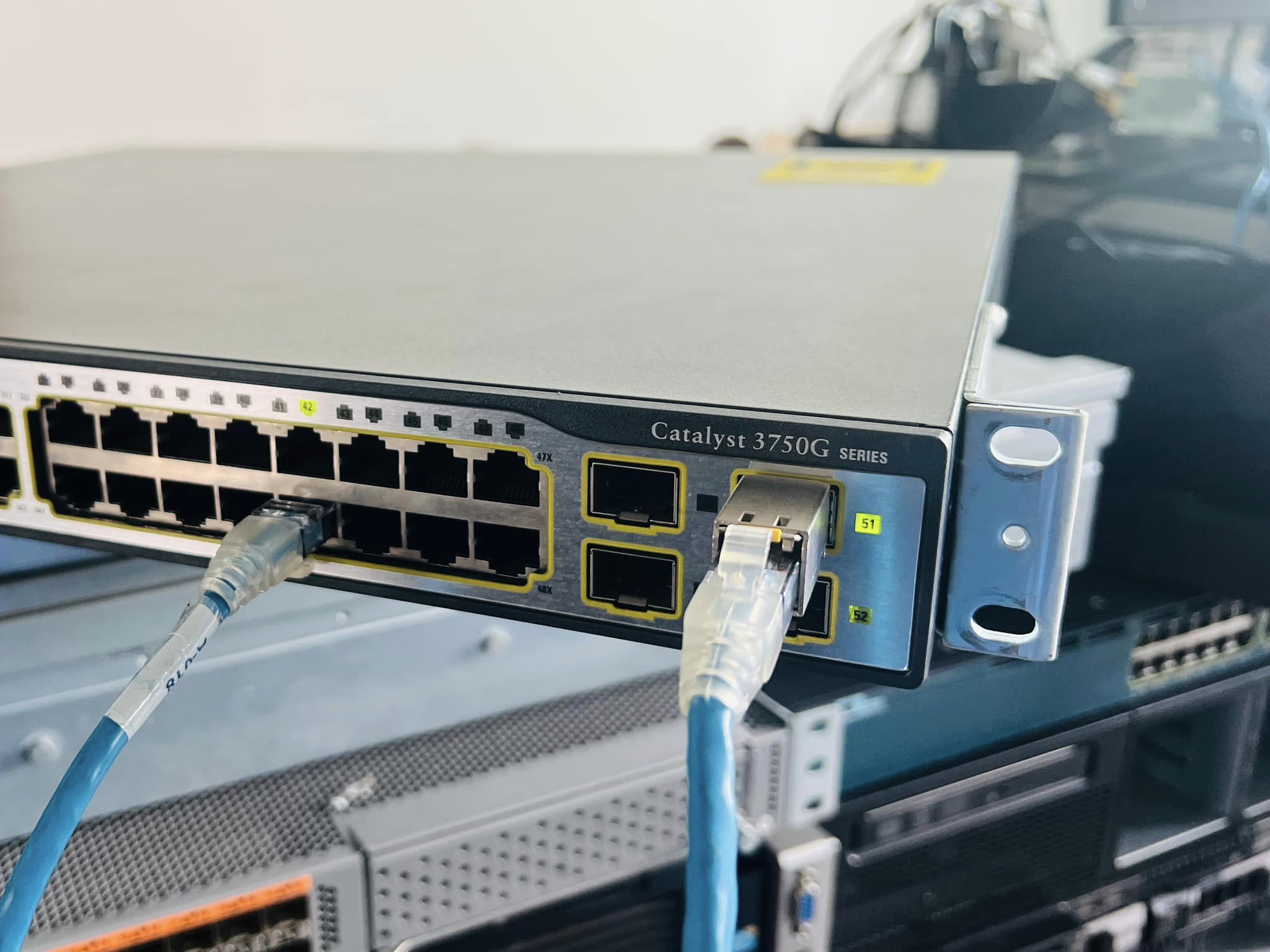 Cisco 3750G Gigabit 48 port layer 3 สวิทซิสโก้มือสองพร้อมใช้งาน