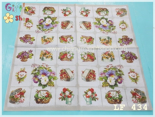 กระดาษแนปกิ้น ลาย Chessboard with Garden Flowers ตารางดอกไม้ พื้นหลังสีขาว