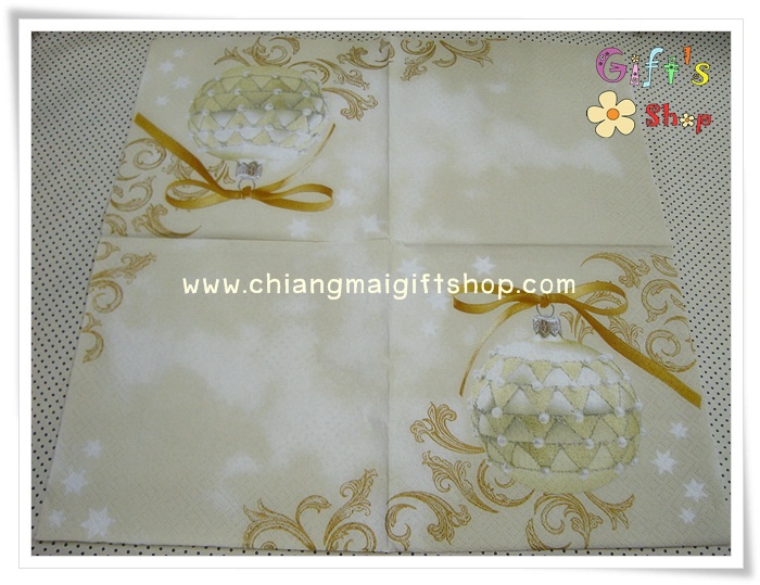 กระดาษแนปกิ้น ลายลูกบอลตกแต่งต้นคริสต์มาส โบว์สีทองพื้นหลังสีขาว