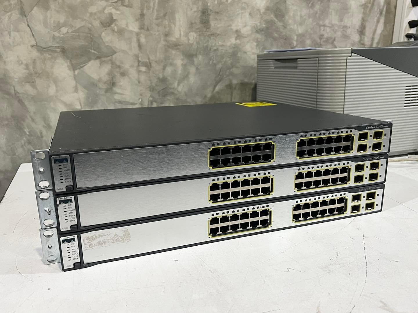 Cisco 3750G-24TS-E layer 3 มือ 2 พร้อมใช้งาน