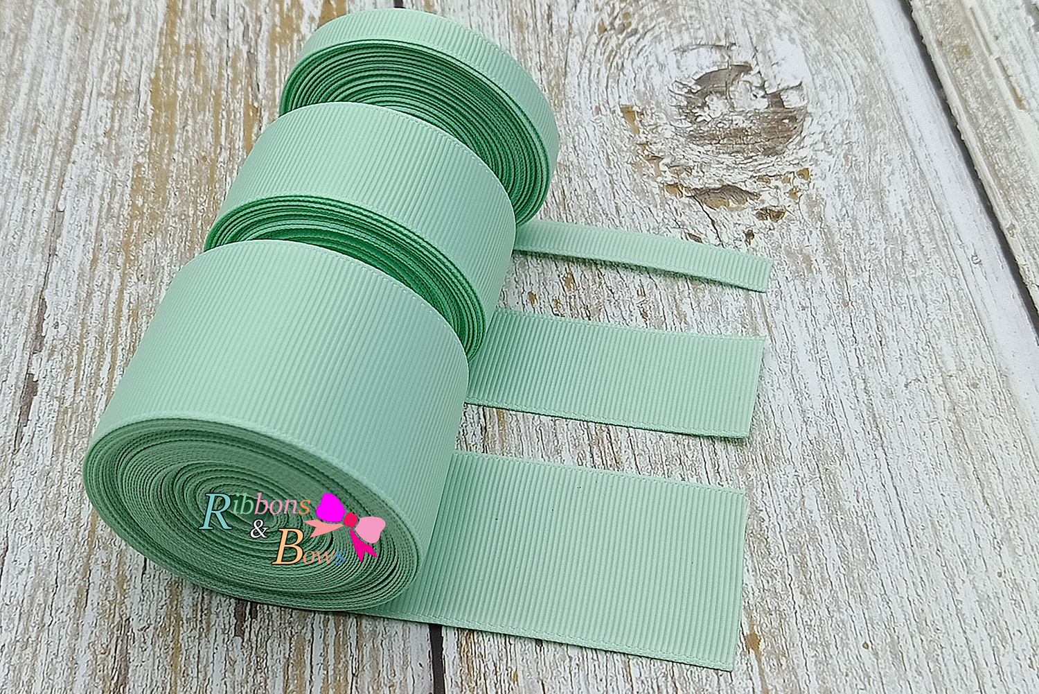 ริบบิ้นผ้าลูกฟูก สีเขียวอ่อน (513 pastel green) #PC22