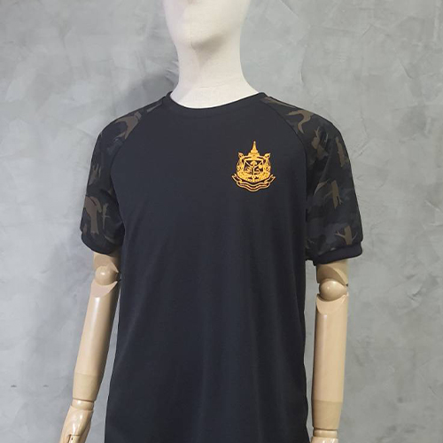 เสื้อยืดดำแขนจั๊ม "ลายพรางดำ" (อุทยาน) ผ้ากีฬา*