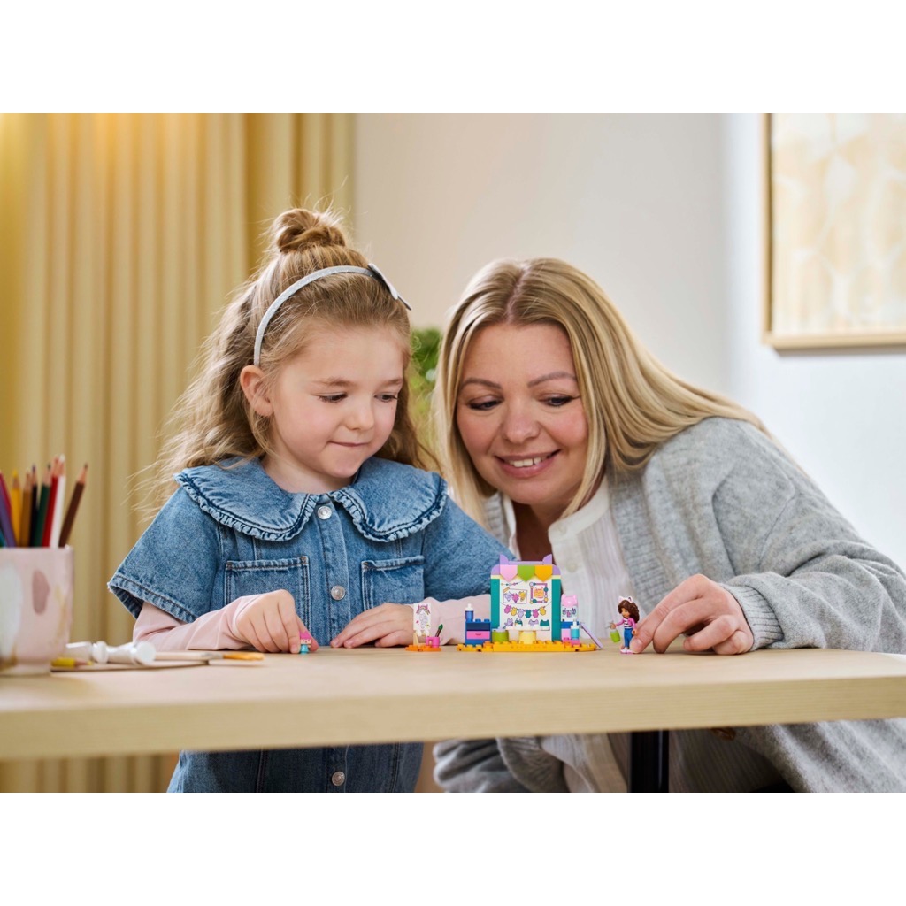 เลโก้ LEGO Gabby's Dollhouse 10795 Crafting with Baby Box