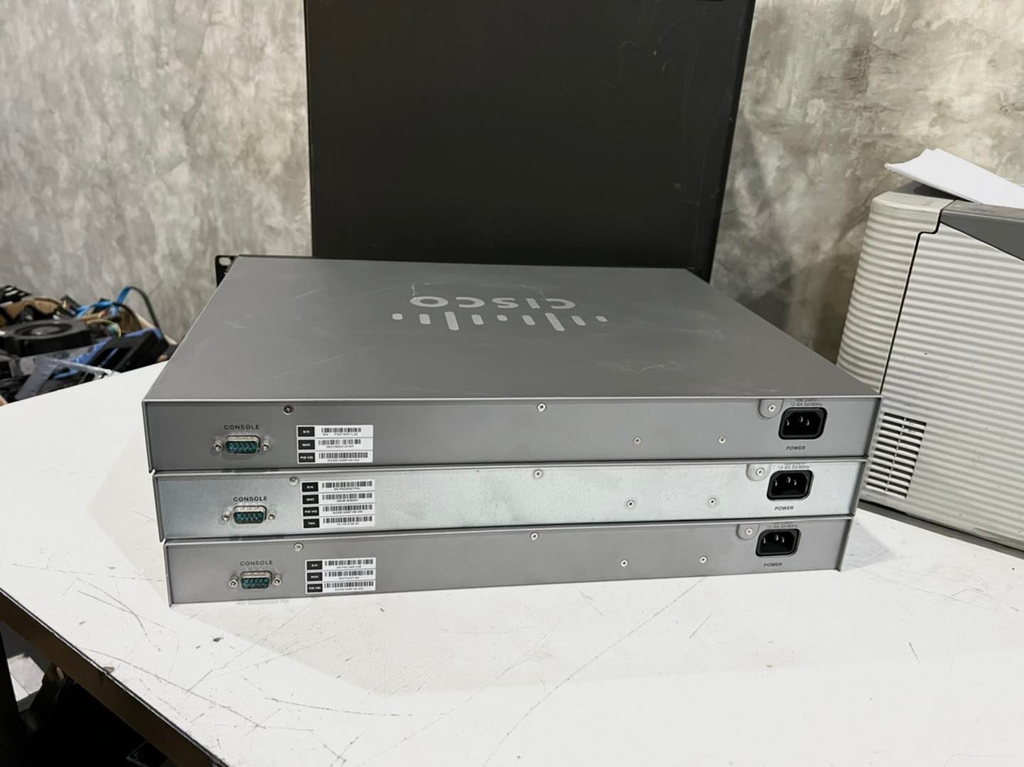 Cisco SG300-52MP Switch Gigabit PoE มือสอง พร้อมใช้งาน
