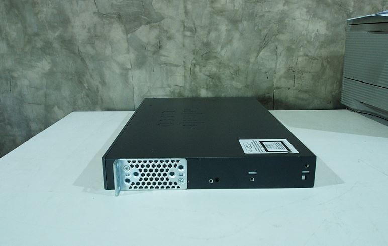Cisco Catalyst 2960-X Series มือ 2 พร้อมใช้งาน
