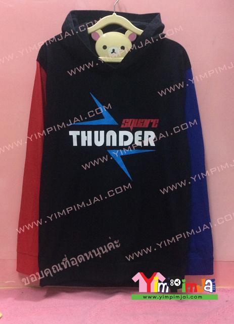 เสื้อฮู้ด เสื้อกันหนาว สีดำ แขนน้ำเงินข้างแดงข้าง หมวกดำ ไม่มีซิป สกรีนตามสั่ง square Thunder