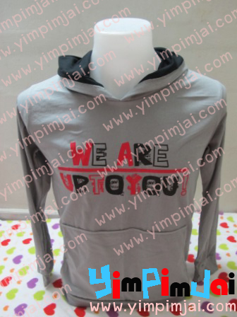 เสื้อฮู้ดตัวอย่างสีเทาเบอร์ 29 ซ้อนหมวกดำ