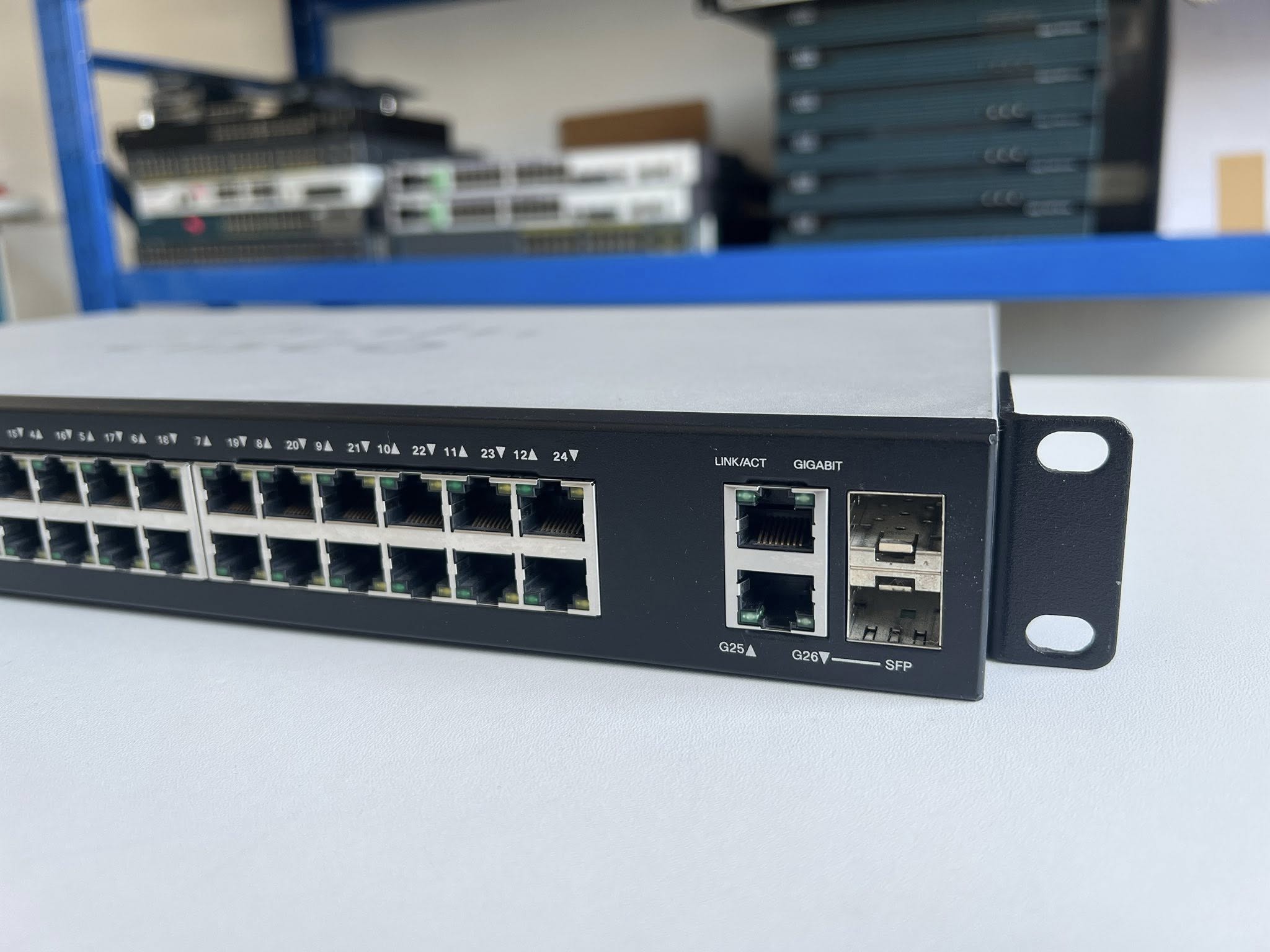 Cisco SG220 26P K9 Gigabit PoE Smart Switch web GUI สวิทกิกะบิตพีโออีมือสองพร้อมใช้งาน