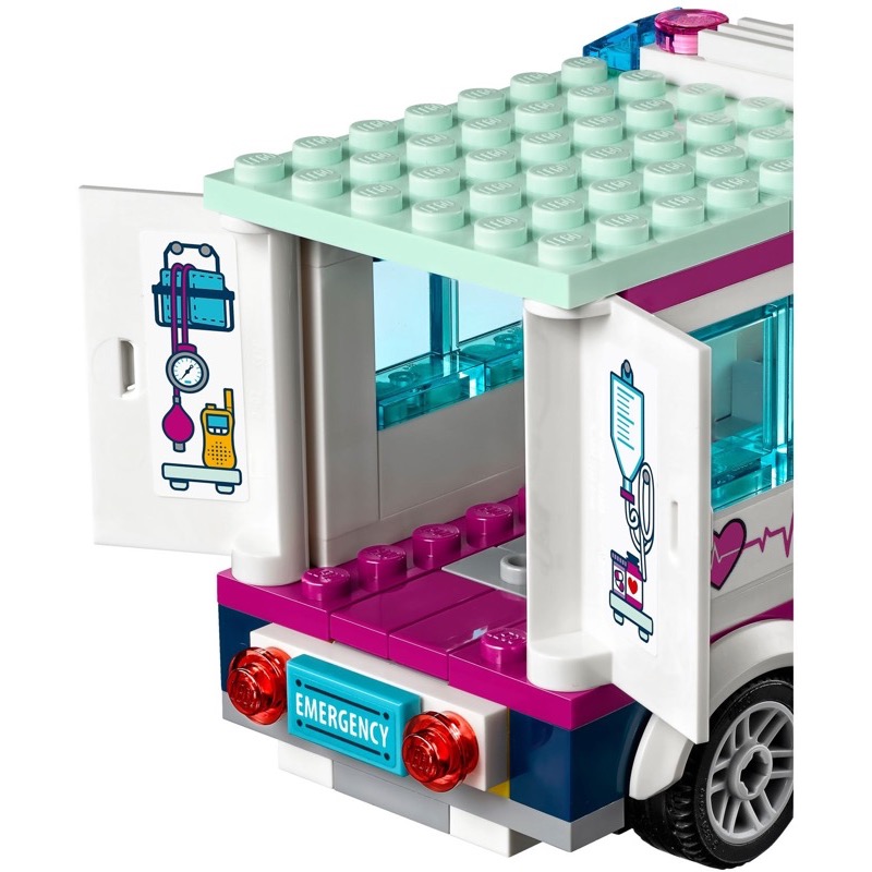 LEGO Friends 41318 Heartlake Hospital