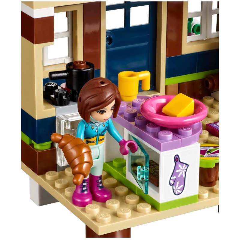 LEGO Friends 41323 Snow Resort Chalet