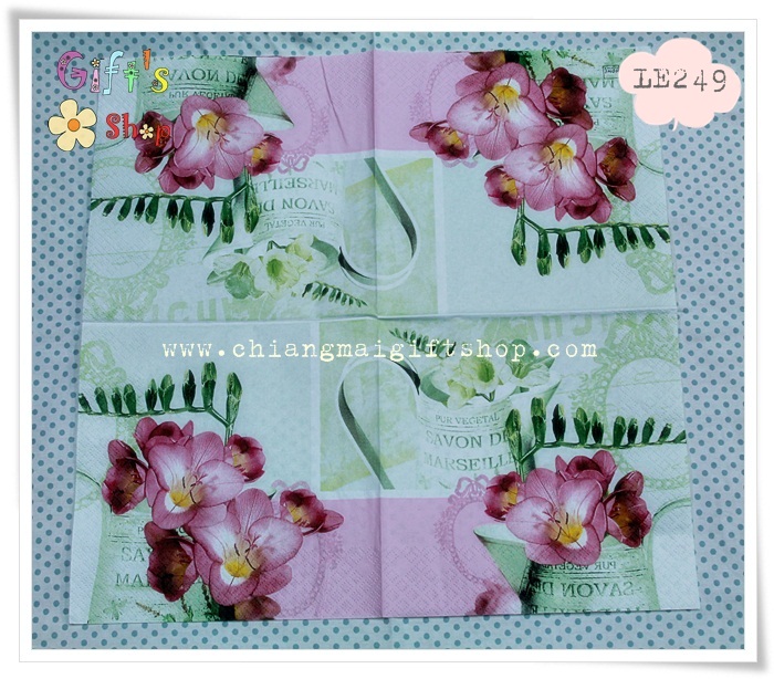 กระดาษแนปกิ้น ลายดอกกล้วยไม้ในกาน้ำ พื้นหลังสีเขียวอ่อน