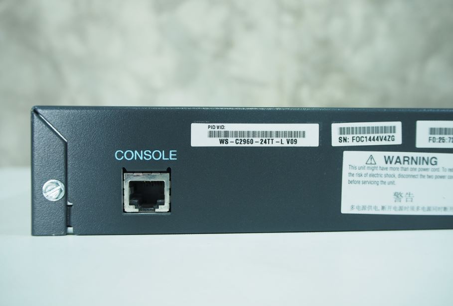 Cisco Catalyst 2960-24TT-L V.09 มือ 2พร้อมใช้งาน