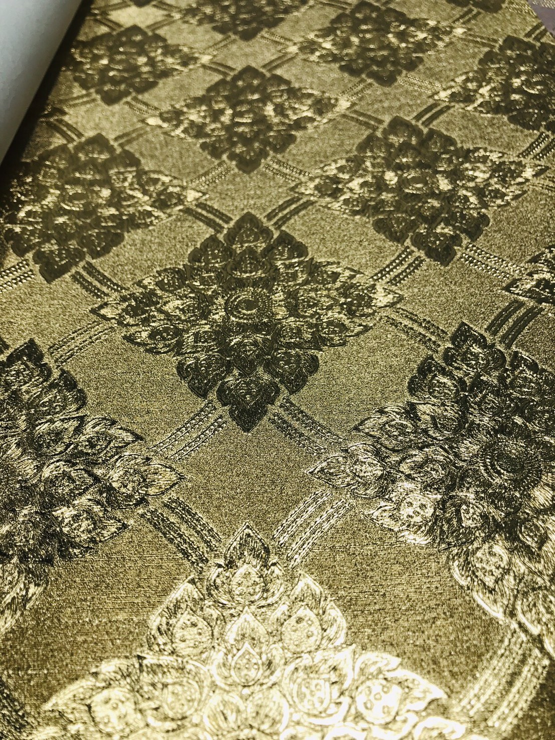 วอลเปเปอร์ติดผนังลายไทย ลายประจำยาม ทอง RG033-22