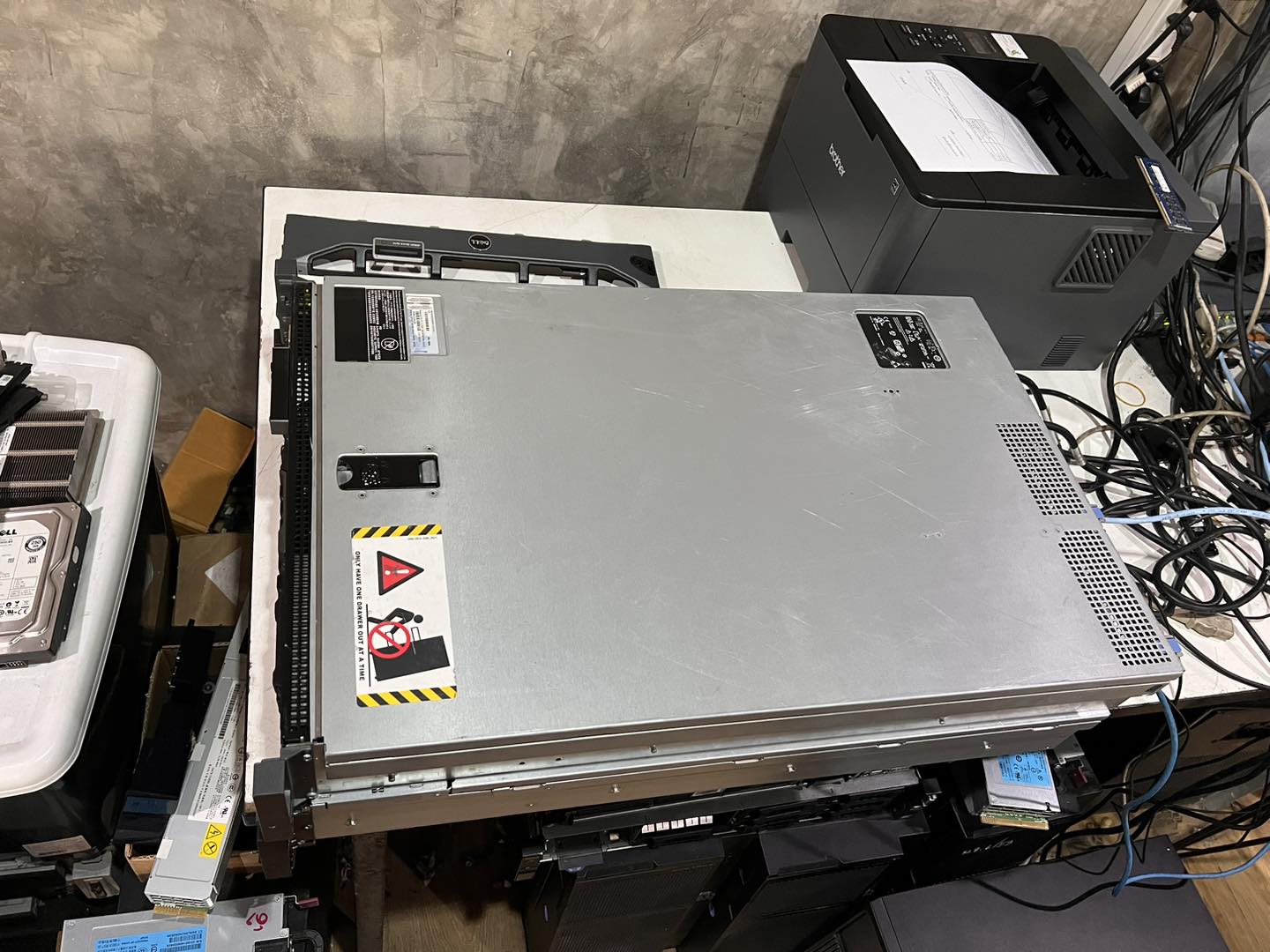 dell r710 2cpu ram 32 เซิฟเวอร์มือสองพร้อมใช้งาน