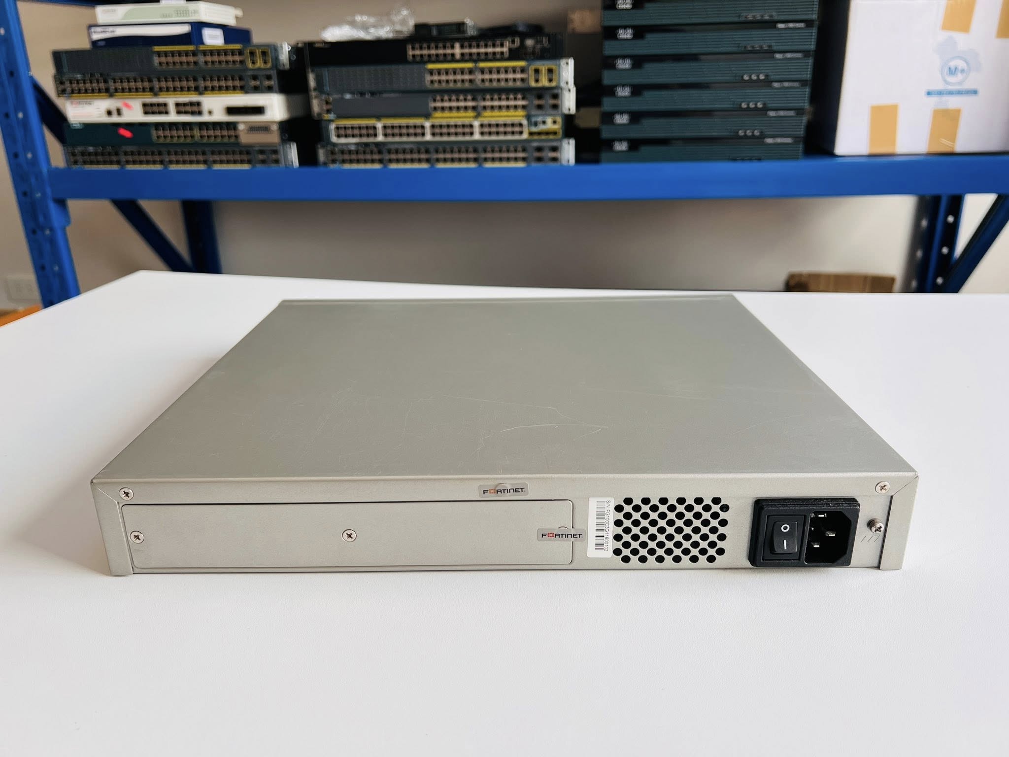 FortiGate 110C security appliance ฟอติเกตมือสองพร้อมใช้งาน
