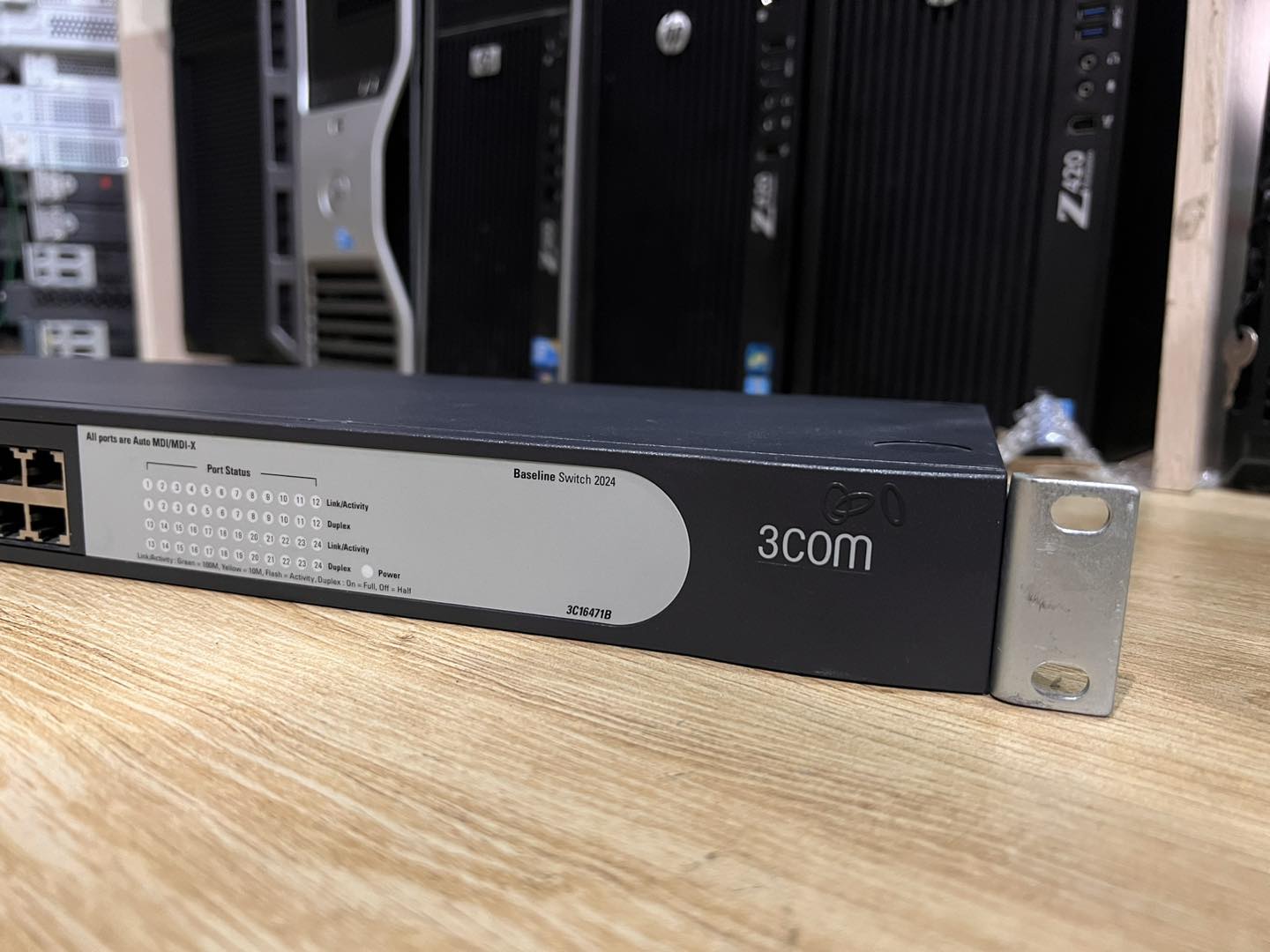 Switch 3Com 2024 3C16471B 24 Ports มือสองพร้อมใช้งาน