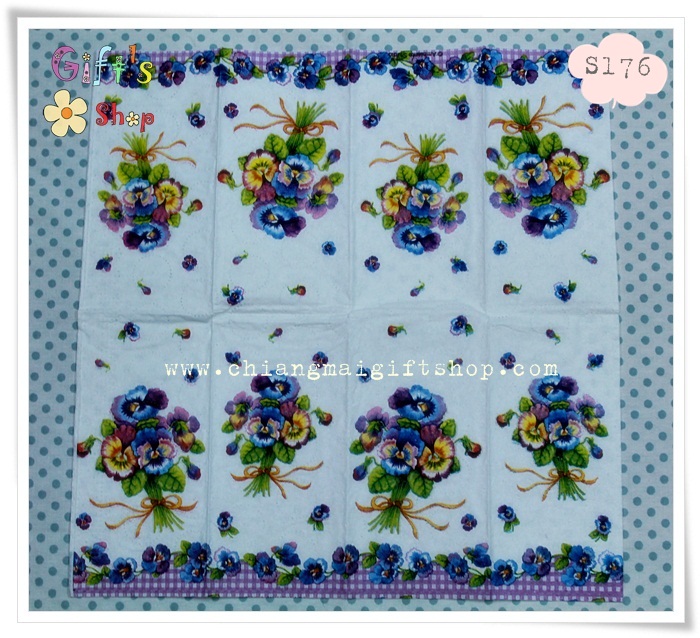 กระดาษแนปกิ้น ลายดอกไม้สีม่วงพื้นหลังสีขาว