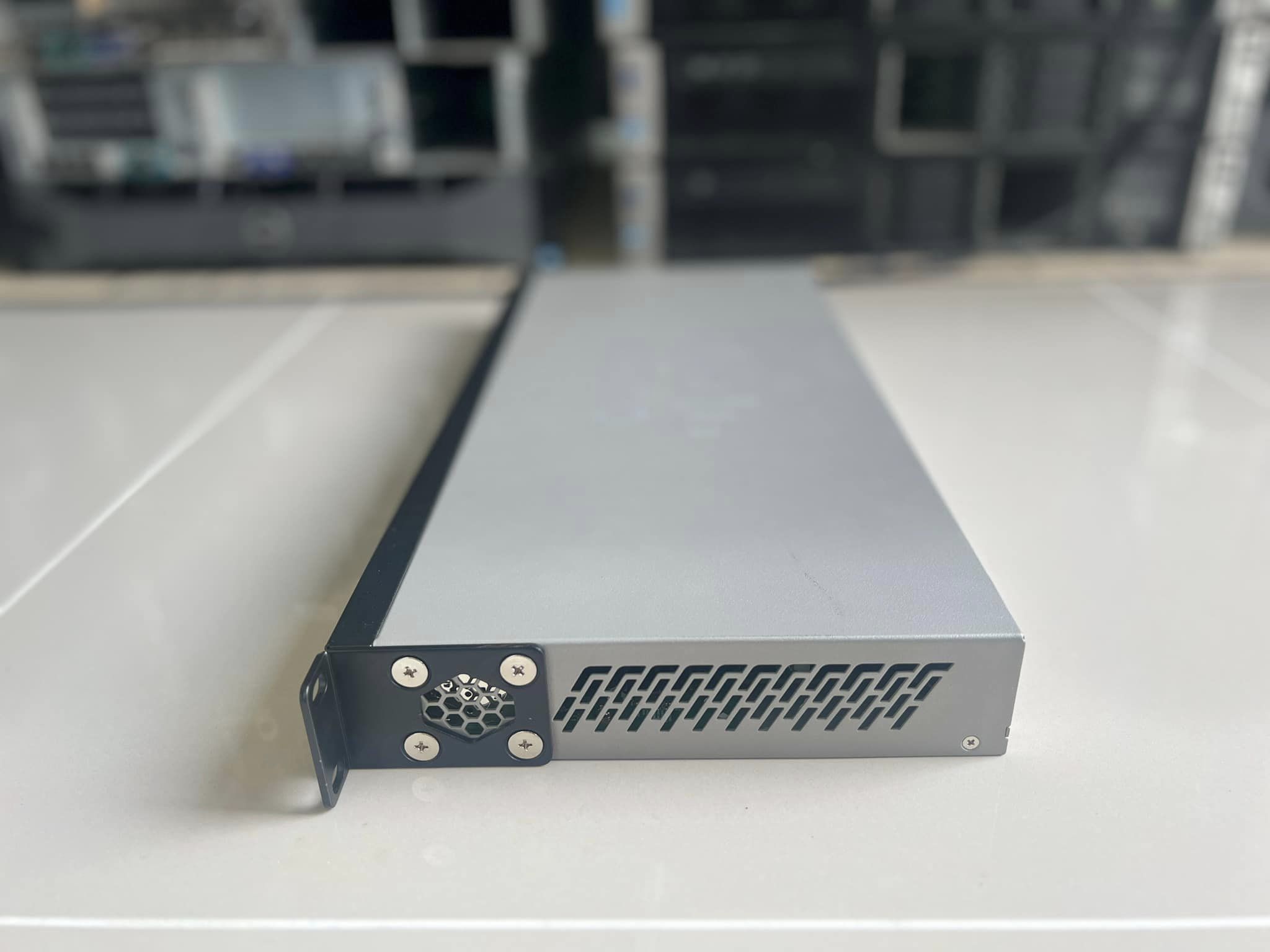 switch cisco sg220 26 port gigabit สวิทมือสองพร้อมใช้งาน
