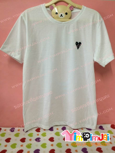 เสื้อยืด สีขาว แขนสั้น สกรีนตามสั่ง ปักใจ
