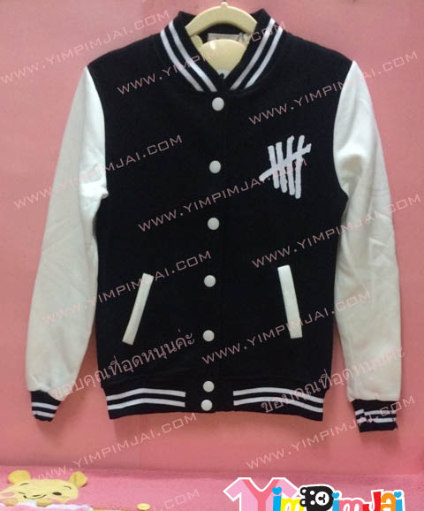 เสื้อกันหนาว เบสบอล สีดำ แขนขาว ลายตามสั่ง SOS 5 Seconds of Summer