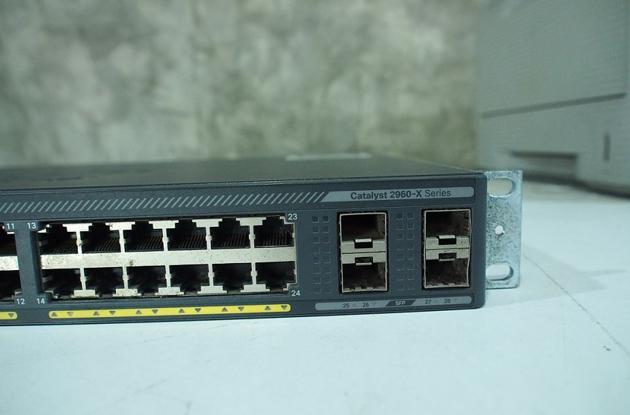 Cisco 2960X 24port gig มือ 2 พร้อมใช้งาน