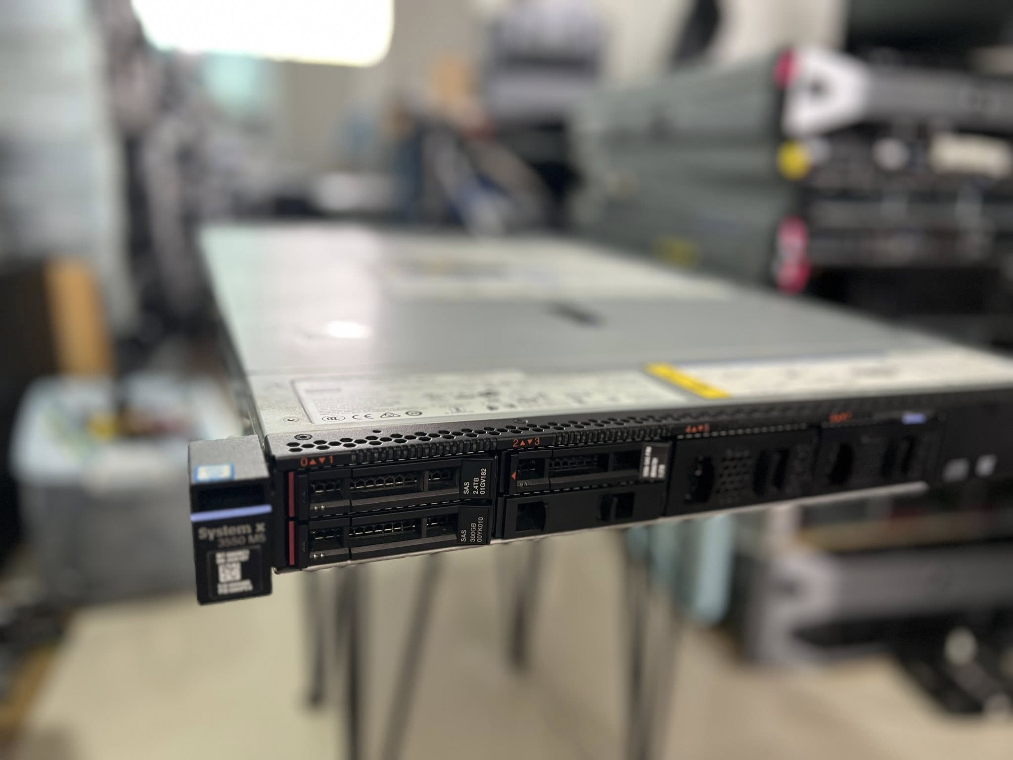 server Lenovo X3550 M5 64gb 14cores MT 8869AC1 ประกัน 3 เดือน เซิฟเวอร์เลอโนโวมือสองพร้อมใช้งาน