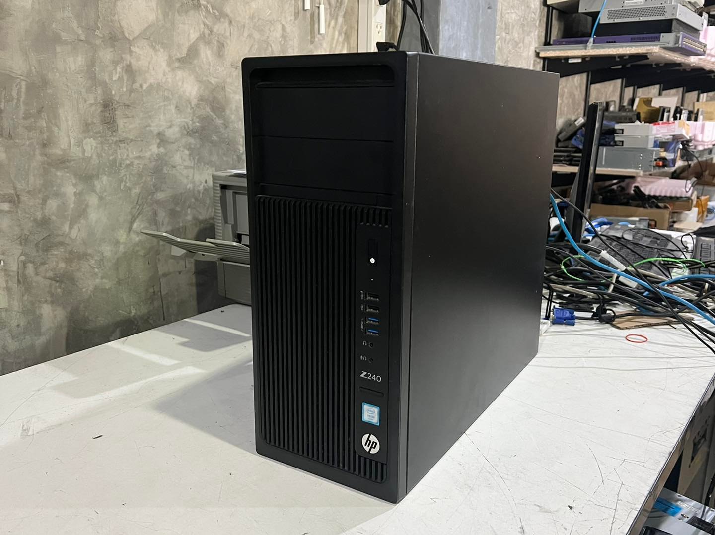 HP Z240 ram 16 ddr4 k620 workstation มือสอง พร้อมใช้งาน