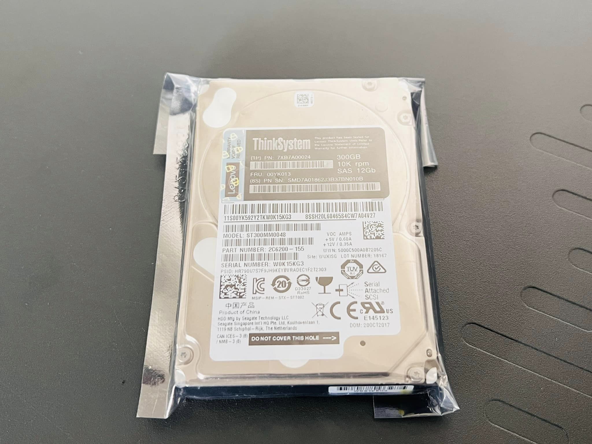 hdd sas 300gb 10k 12g 2.5" lenovo มือสองพร้อมใช้งาน