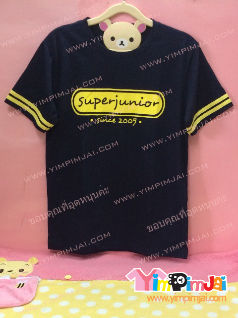 เสื้อยืด สีดำ แขนสั้น มีแถบเหลือง สกรีนตามสั่ง Super Junior since 2005
