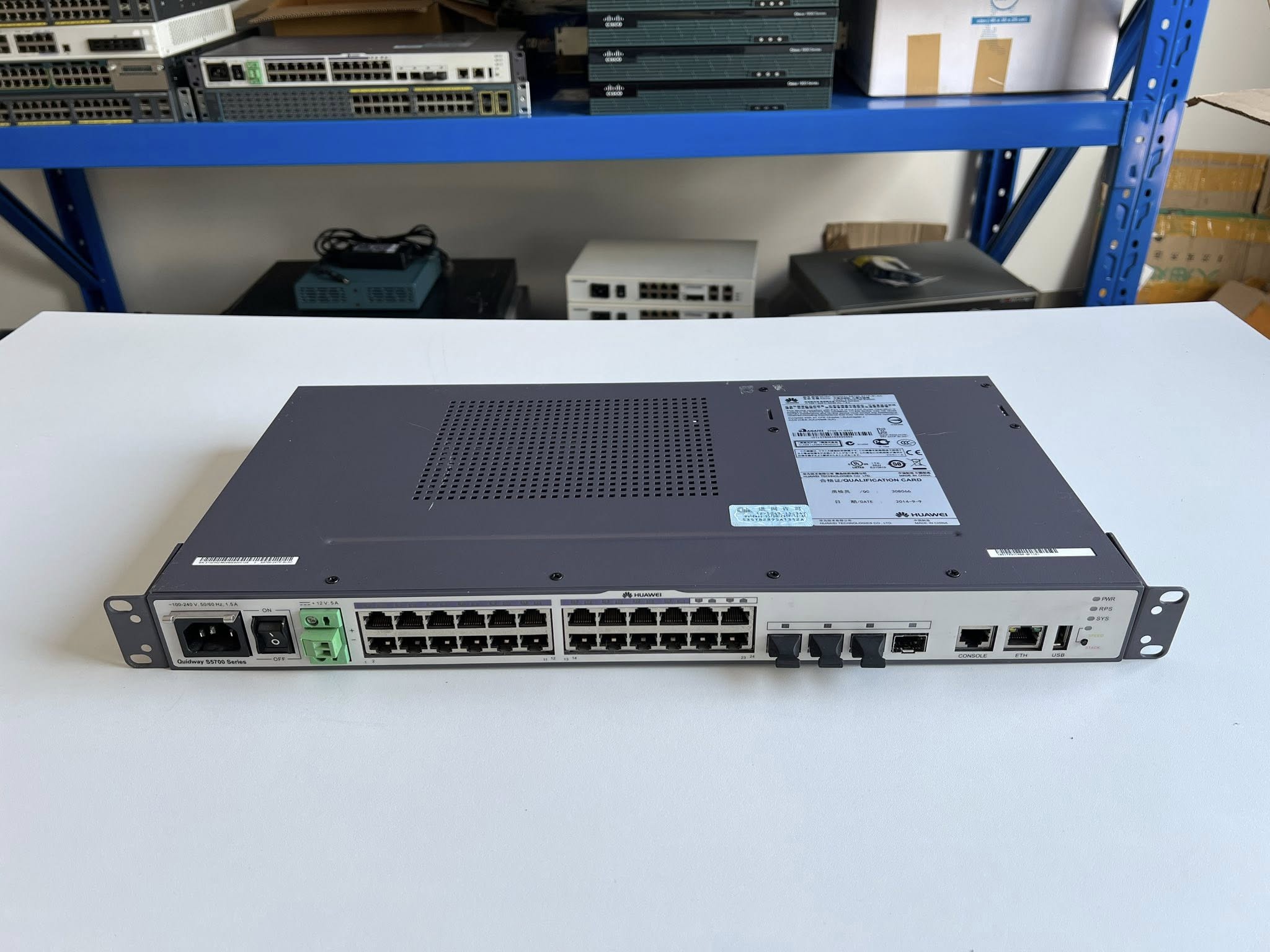Switch Gigabit S5700-24TP-SI-AC Huawei สวิทหัวเว่ยมือสองพร้อมใช้งาน