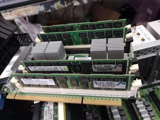 HP Prolian DL580 G7 มือ 2 พร้อมใช้งาน