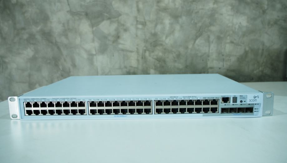 3Com Switch 4200G 48-Port มือ 2 พร้อมใช้งาน
