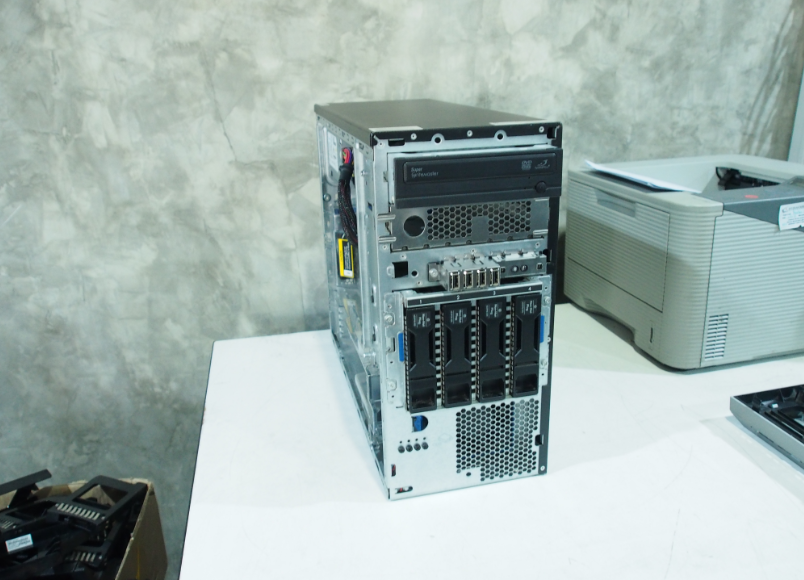 HP ML310e Gen 8 Server tower มือสองพร้อมใช้งาน