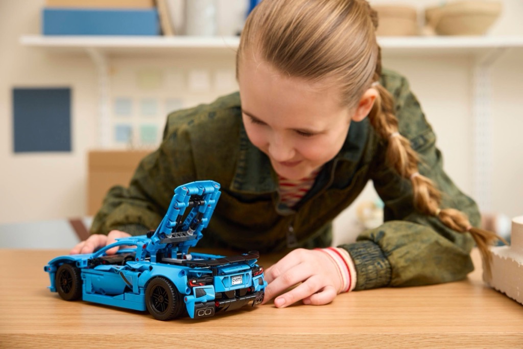 เลโก้ LEGO Technic 42217 Chevrolet Corvette Stingray Blue