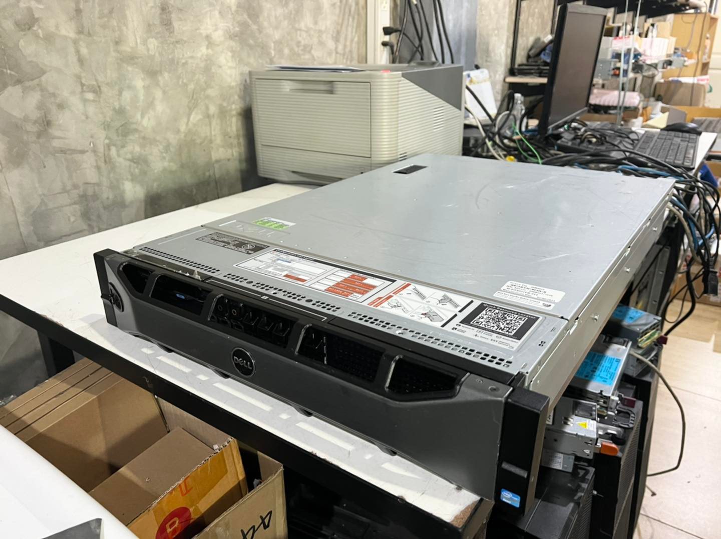 Server dell r720 2cpu 32gb 24cores server มือสองพร้อมใช้งาน