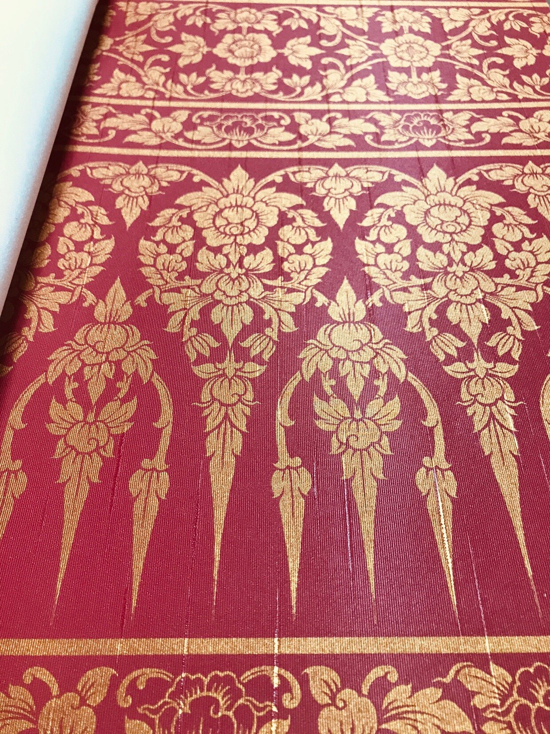 วอลเปเปอร์ลายไทย ดอกพุดตาน แดง-ทอง BD43-102-3