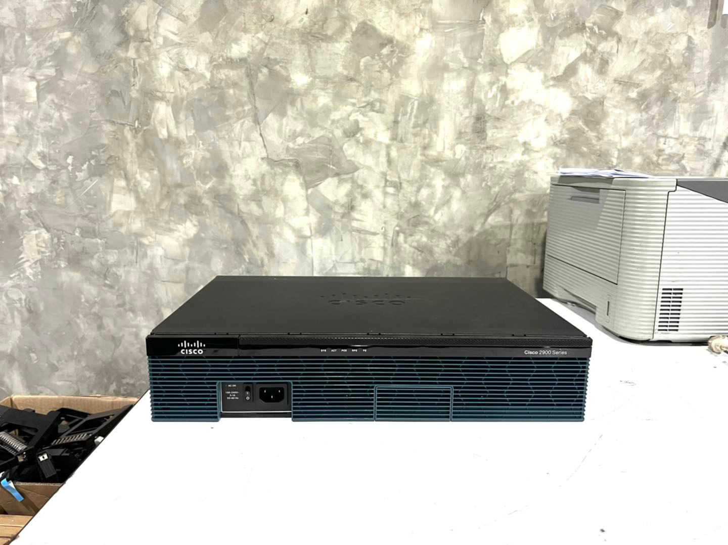 Router Cisco 2911 Sec K9 gigabit มือ 2 พร้อมใช้งาน