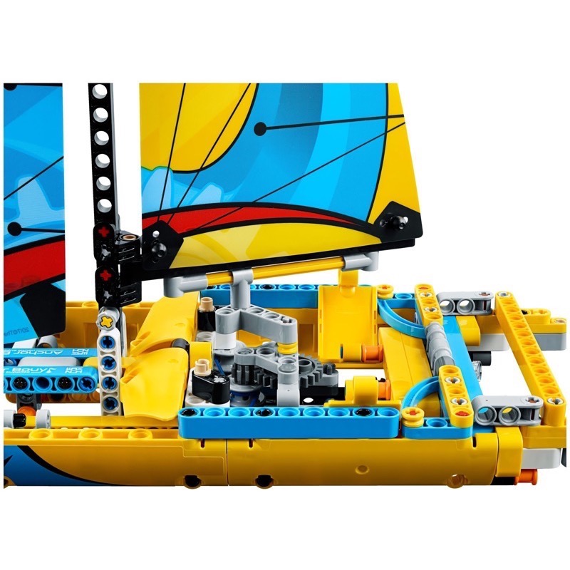 LEGO Technic 42074 เลโก้ Racing Yacht