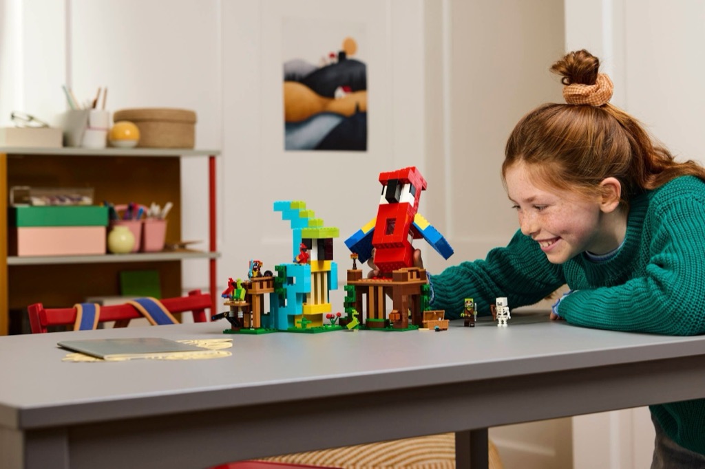 เลโก้ LEGO Minecraft 21282 The Parrot Houses