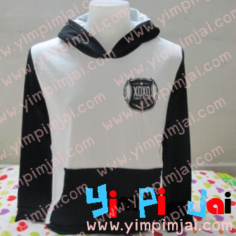 เสื้อกันหนาว exo ตัดแต่งแขนและลำตัวต่างสี สกรีนโลโก้ xoxo wolf 88