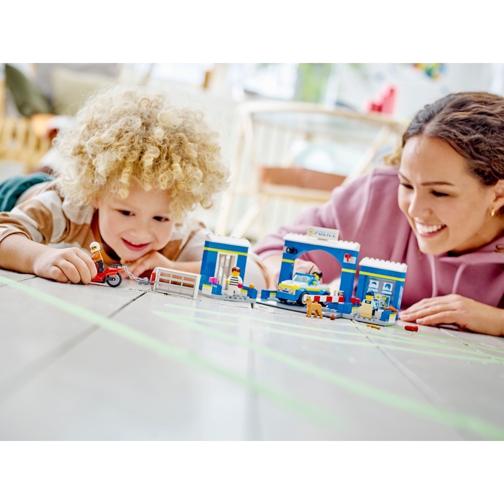 เลโก้ LEGO City 60370 Police Station Chase