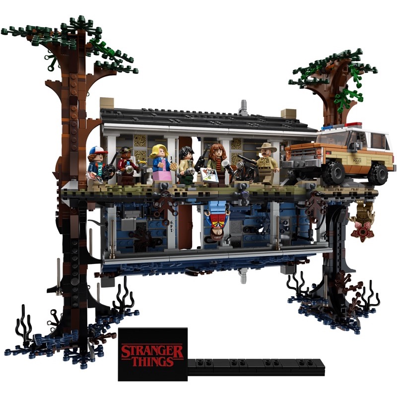 LEGO Exclusives 75810 The Upside Down