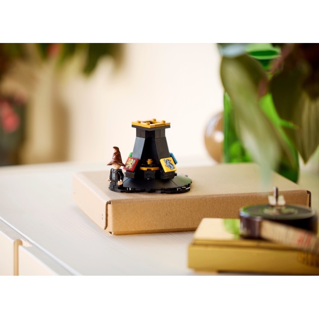 เลโก้ LEGO Harry Potter 76429 Talking Sorting Hat