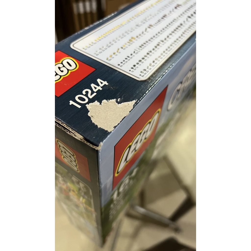 LEGO Exclusives 10244 Fairground Mixer (กล่องไม่สวย Damaged Box)