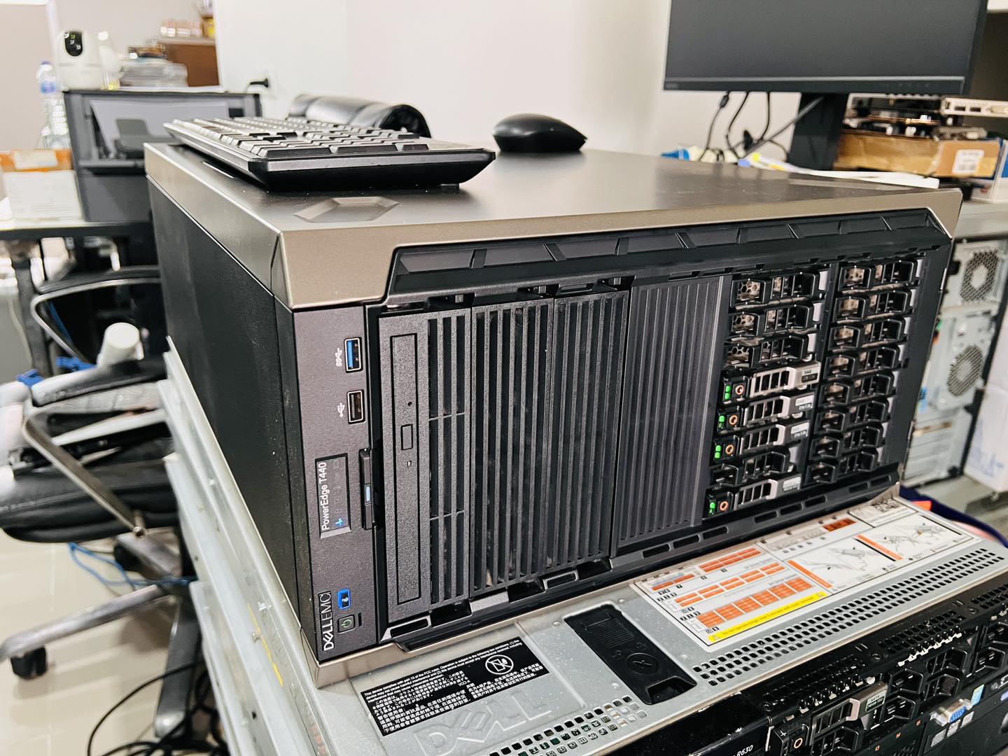 Dell T440 Server Tower 2cpu 40Cores ssd ประกันร้าน 6 เดือน เซิร์ฟเวอร์เดลทาวเวอร์มือสองพร้อมใช้งาน